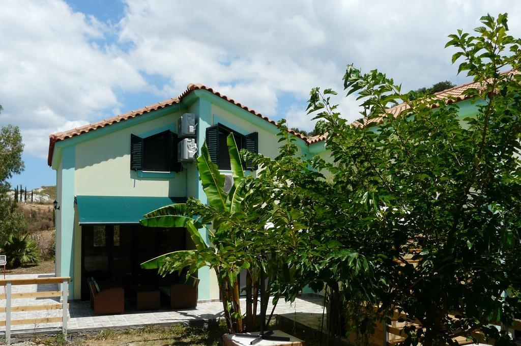 Villa Emmanouela Xi Beach Екстериор снимка