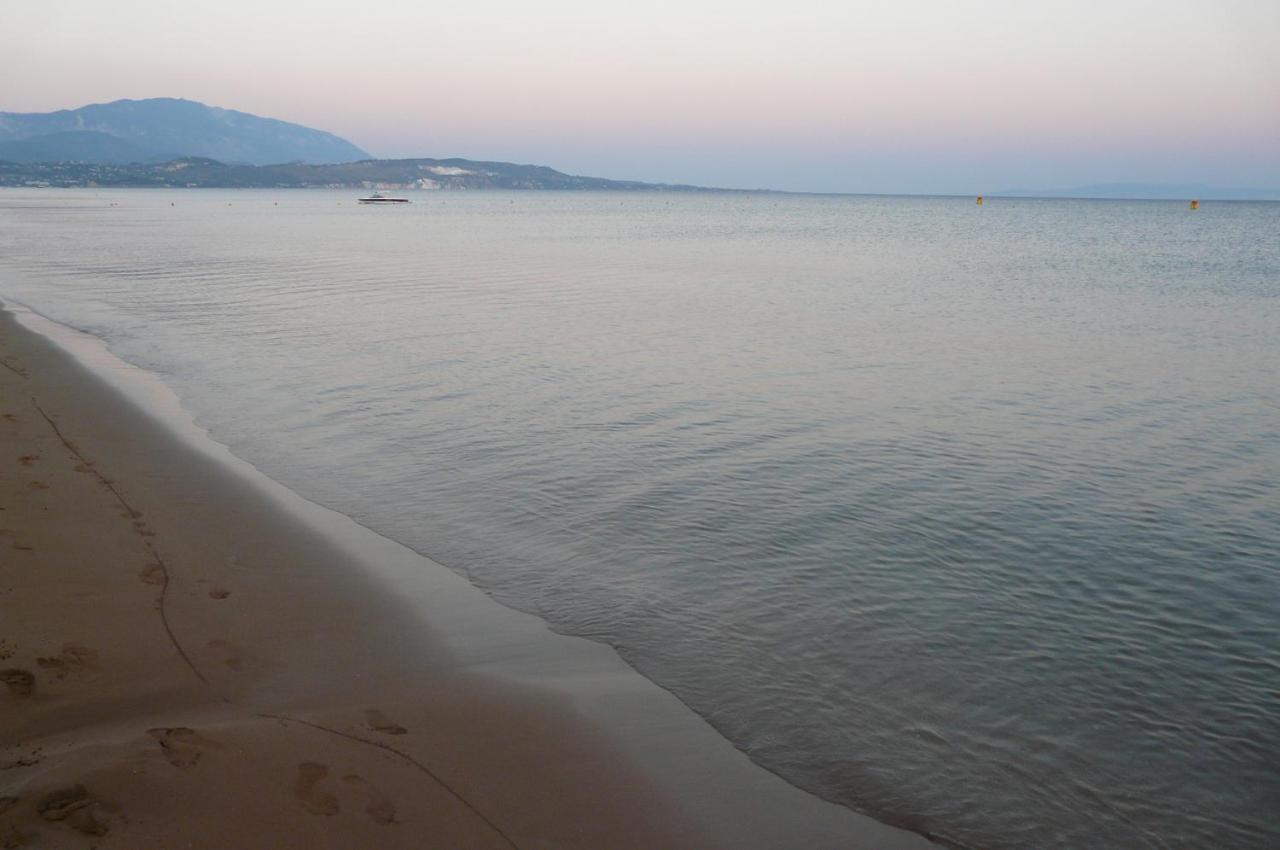 Villa Emmanouela Xi Beach Екстериор снимка